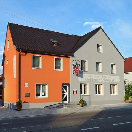Goldener Schluessel Mit Gaestehaus Sina Nördlingen Екстериор снимка