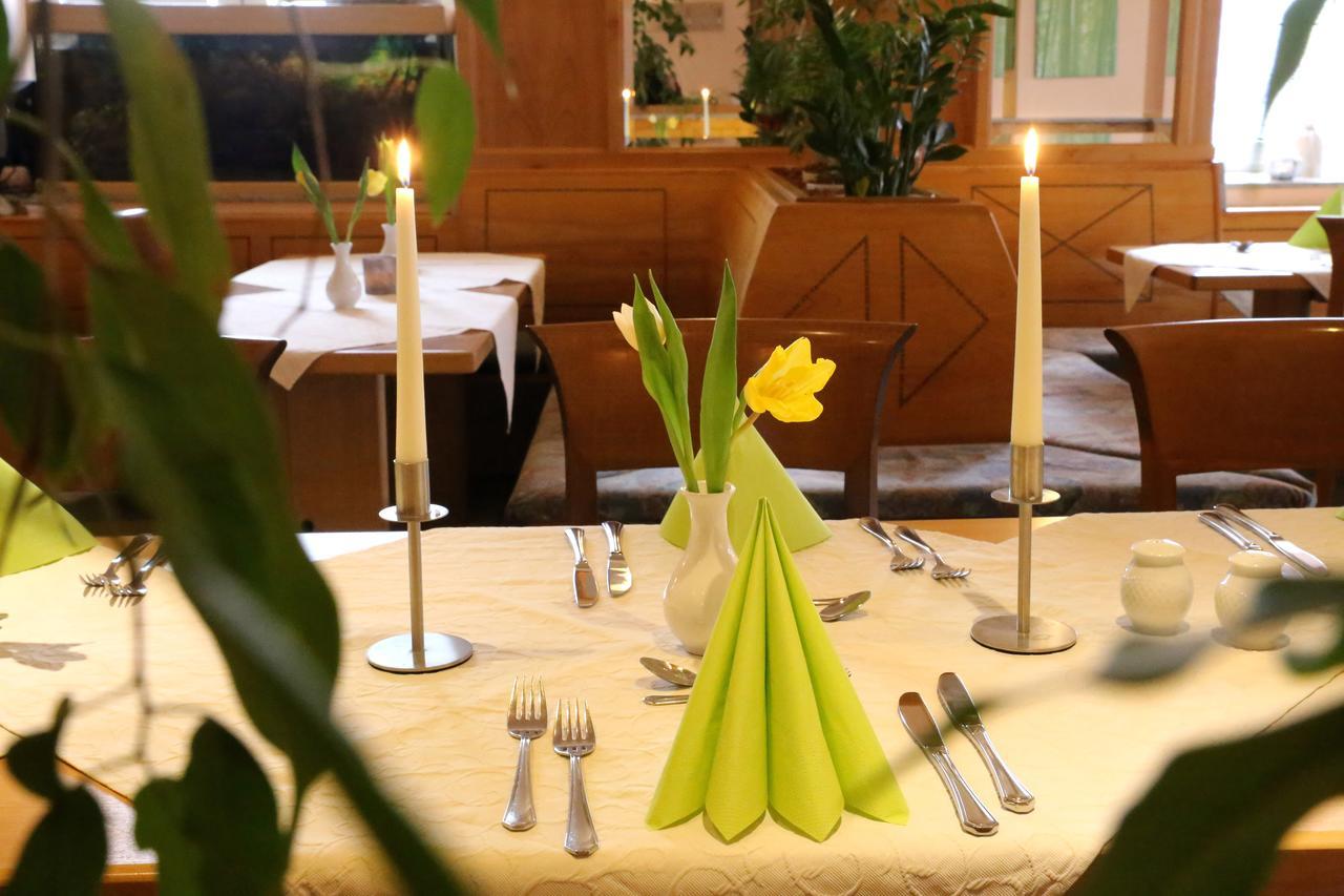 Goldener Schluessel Mit Gaestehaus Sina Nördlingen Екстериор снимка
